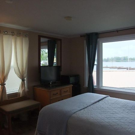 Hills Motel & Marina Alexandria Bay Extérieur photo
